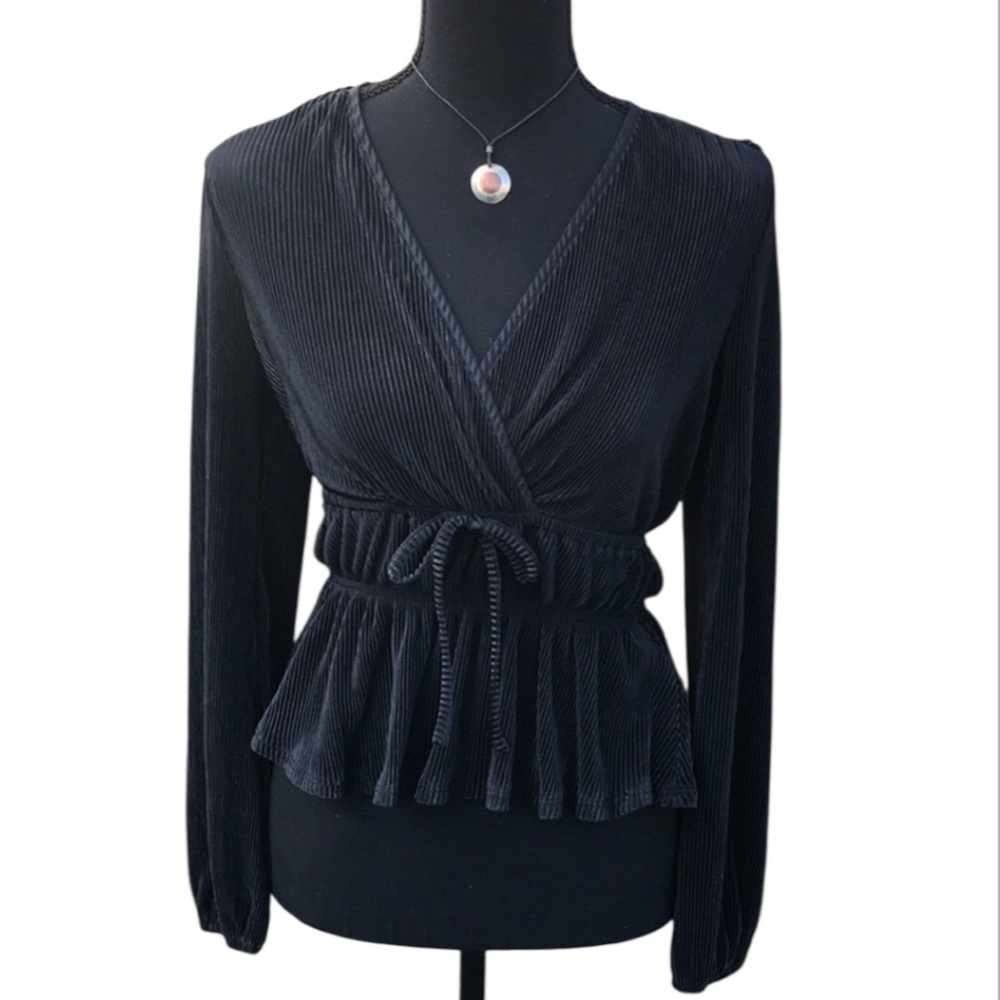 Love, Fire Black V-neck Peasant Blouse Bohemian Balloon Sleeves, Size XS Juniors